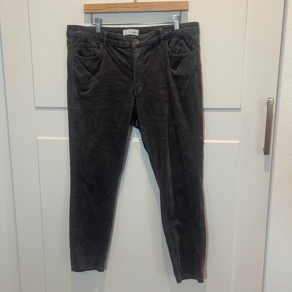 LOFT Women's Curvy Skinny Corduroy Pants Size 31/12 Gray Casual Everyday‎ Career